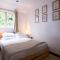 4 Bedroom Cottage with panoramic Harbour views