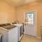 Waterfront Lake Eufaula Home Multi-Level Balcony - Eufaula