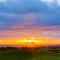 Views to unwind - self contained unit w/king bed