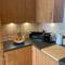 Lux Waterfront 2 bed Apt, V&A 10min walk, St Andrews Golf 25min drive