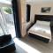 The Oak Studio -Self contained one bed studio flat