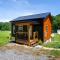 Patriots Tiny Home w Hot Tub Fire Pit Grill - Sevierville