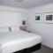 Amooran Oceanside Apartments and Motel - Narooma