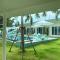 Le Petit Saint Tropez Beach Resort Khanom