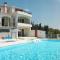 Seaside apartments with a swimming pool Seget Vranjica, Trogir - 2571