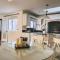 Broc House Suites