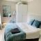 Renovated sea facing cottage on the Eidanger fjord