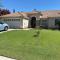 Revitalizing 3 Bedroom Home With Pool, Pet-Friendly, Wi-fi - Bakersfield