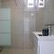 Phaedrus Living - Seaside Deluxe Flat Harbour 112