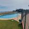 Espaciosa, tranquila y junto a la playa