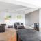 Weatherhead Lodge - Modern and Sleek Derby Apartment - 德比