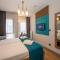 Lynda Hotel