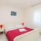 Apartments and rooms with parking space Novi Vinodolski - 19963