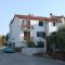 Apartments with a parking space Dajla, Novigrad - 6935 - Novigrad (Istria)