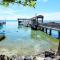 2 bedroom apartmen in the heart of west end!