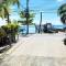 2 bedroom apartmen in the heart of west end!
