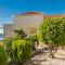 Apartments by the sea Brist, Makarska - 11078