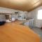Studio Nin 11402a