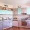 Art Apartment In Mamila - Art & View