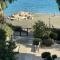 SEA VIEW AMATHUS LUXURY APT