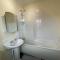 Delightful 2 bed detached home with secure parking - Huntington