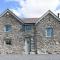 Finest Retreats - Moelis Granary - Luxury Cottage with Hot Tub - Llandrillo