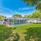 Heated Pool House Only 5 Minutes to Gulf Beaches!