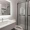 Americas Best Value Inn and Suites Lake Charles