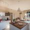 LA SVOLTA VANZAGO BED AND BREAKFAST