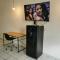 Lovely studio apartment with balcony AC & wi-fi, minutes from downtown!