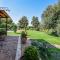 3 Bedroom Awesome Home In Civitella Dagliano