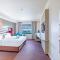 Esplanade Pool Stay over Two Units, A Darwin Oasis - Darwin
