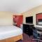 Travelodge by Wyndham Richmond IN