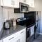 2BR Downtown Convention Center Near Attractions