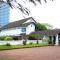 Beach Heritage Hotel
