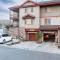 Beautifully Updated PC condo w Pool, Hot Tub, Gym!