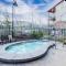 Beautifully Updated PC condo w Pool, Hot Tub, Gym!