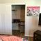 PRIVATE VIEW ON THE LAKE SIDE OF 95! Sleeps 16