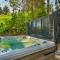 Dreamy Wooded Cabin with Private Beach and Kayaks! - Olympia