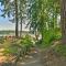 Dreamy Wooded Cabin with Private Beach and Kayaks! - Olympia