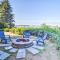 Enchanting Coos Bay Sanctuary with Lush Views! - كوس بي