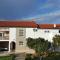 Apartments with parking spaces Vrsi, Zadar - 14211
