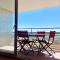 Large studio direct access to the beach