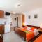 Studio Duce 16877d