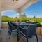 Family friendly apartments with a swimming pool Vir - Kozjak, Vir - 18542 - 维尔