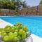 Stunning Home In Oklaj With Outdoor Swimming Pool, Wifi And 3 Bedrooms - Oklaj