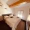 Maison de village écusson - logement entier - 160m2 - 4chambres - Centre ville - Terrasse - Climatisé