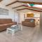 TORETA Apartment - city center, beachfront
