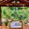 King Oasis, Private Pool, BreathtakingGardens, Car - Nassau