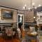 Sand Bar Cottage Inn